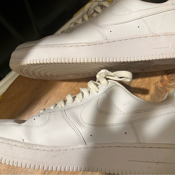 NIKE AIR FORCE 1 LOW MEN'S CASUAL SHOES - Picture 6 of 6
